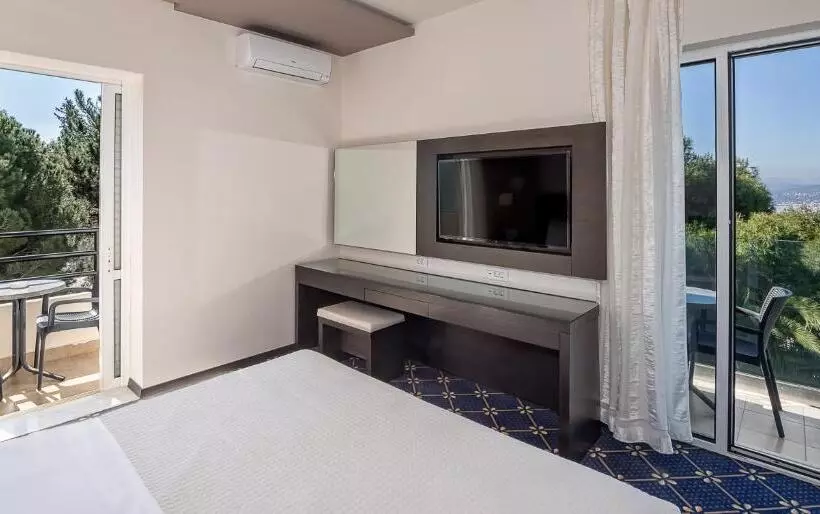 בית מלון כפרי Monte Vardia