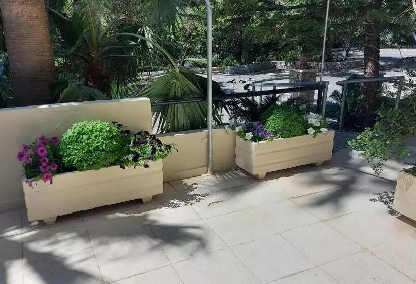 בית מלון כפרי Monte Vardia