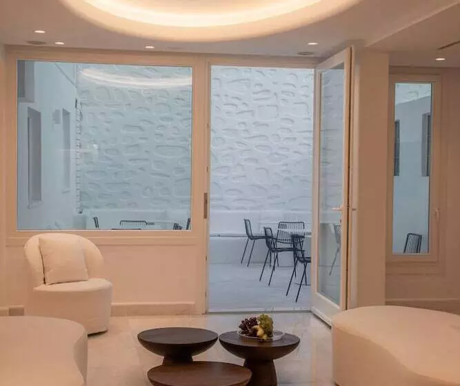 Отель Petasos Chic