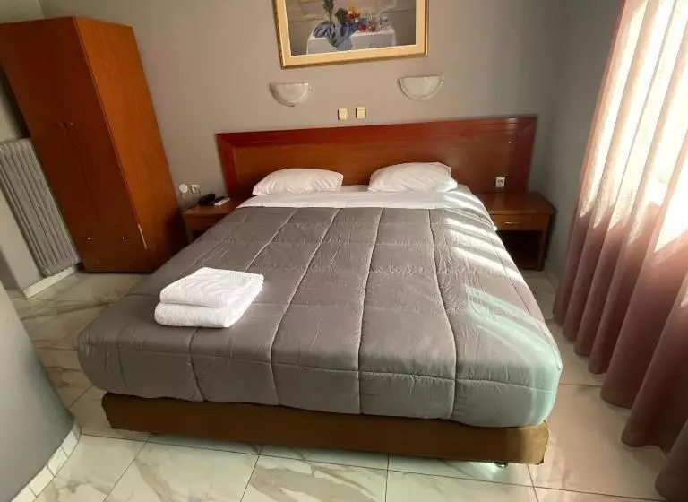 Hotel Piraeus Acropole