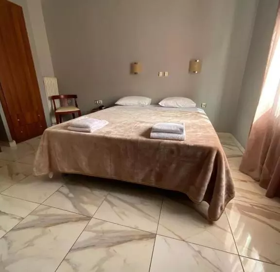 Hotel Piraeus Acropole