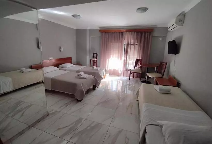 Hotel Piraeus Acropole