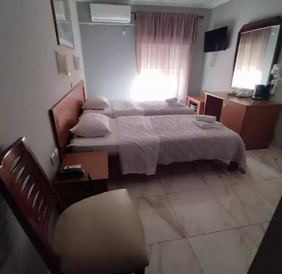 Hotel Piraeus Acropole