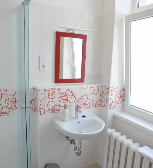 ホテル Piros Arany Panzió Kalocsa