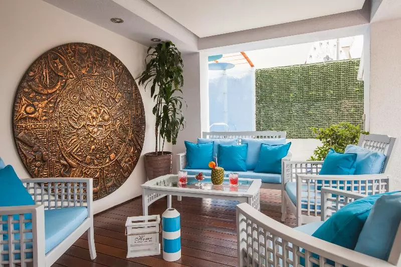 בית מלון כפרי Tropical