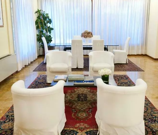 فندق Ca Delle Rose