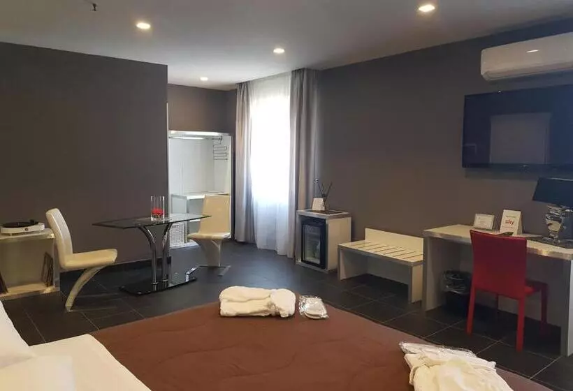 هتل Europa Art Caserta