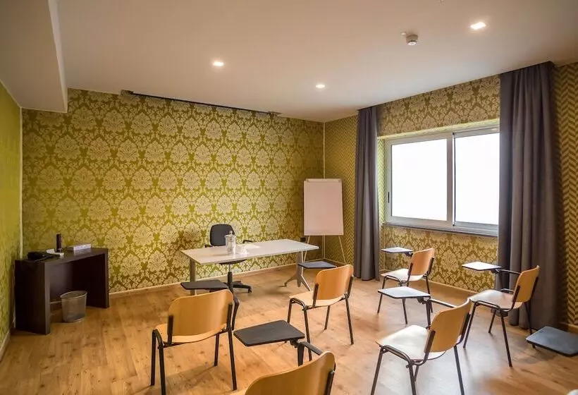 هتل Europa Art Caserta