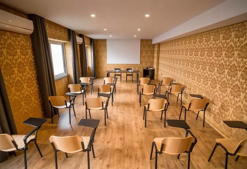 هتل Europa Art Caserta