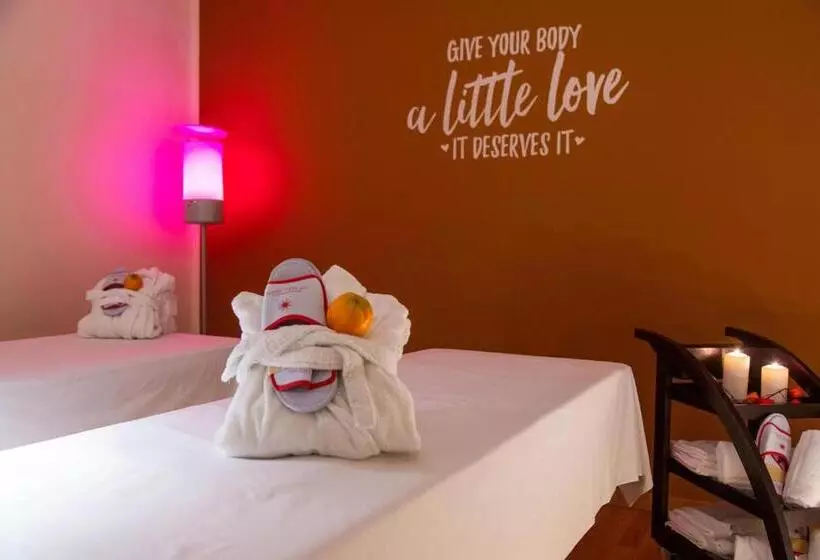 هتل Four Points By Sheraton Catania