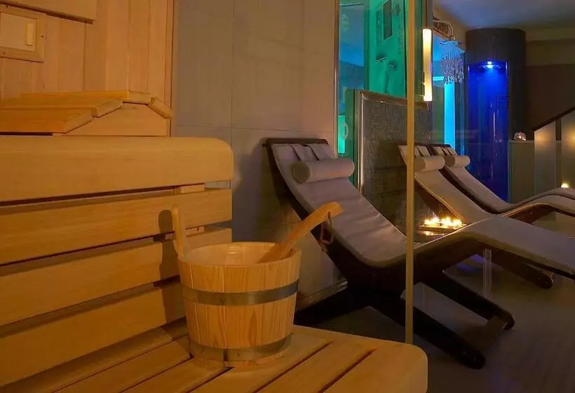 هتل Four Points By Sheraton Catania