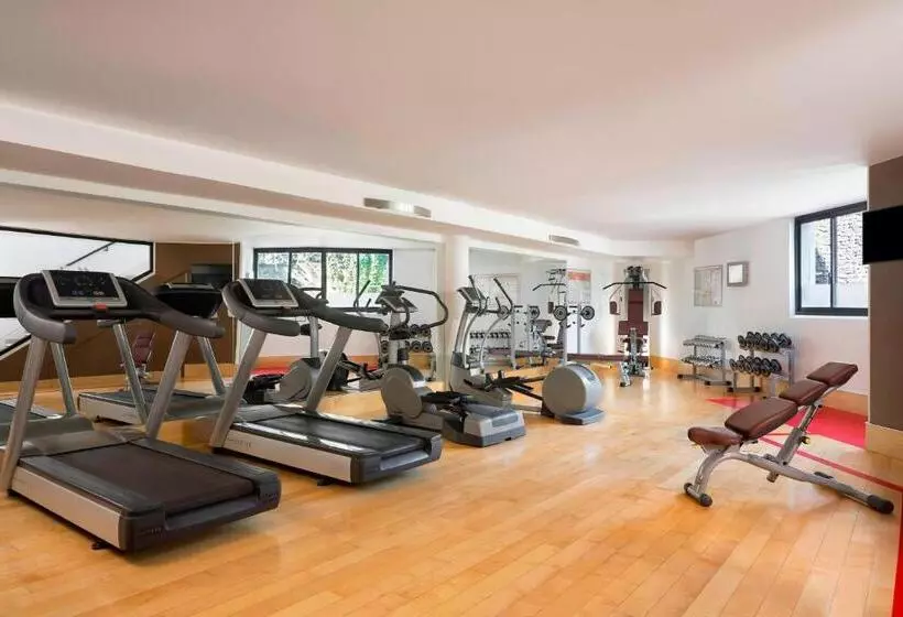 هتل Four Points By Sheraton Catania