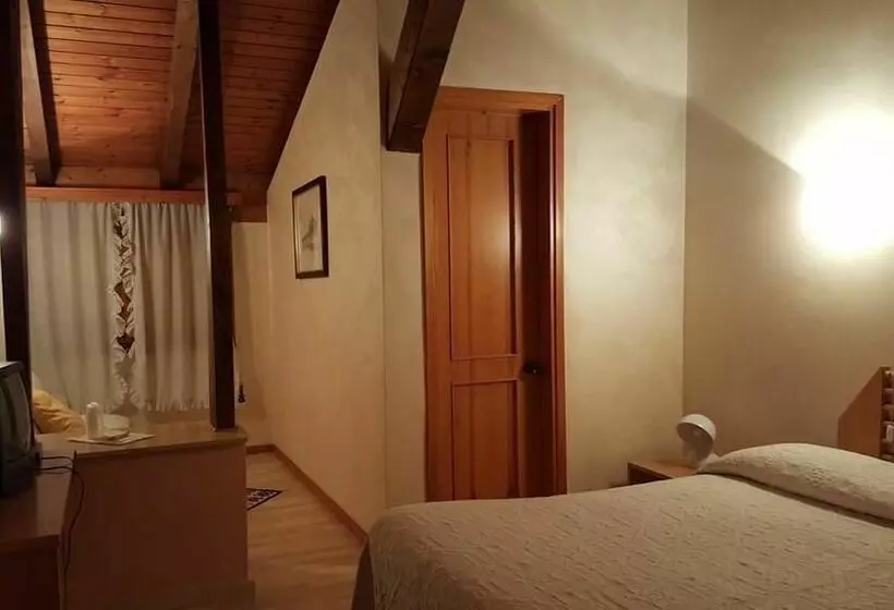 בית מלון כפרי Genziana