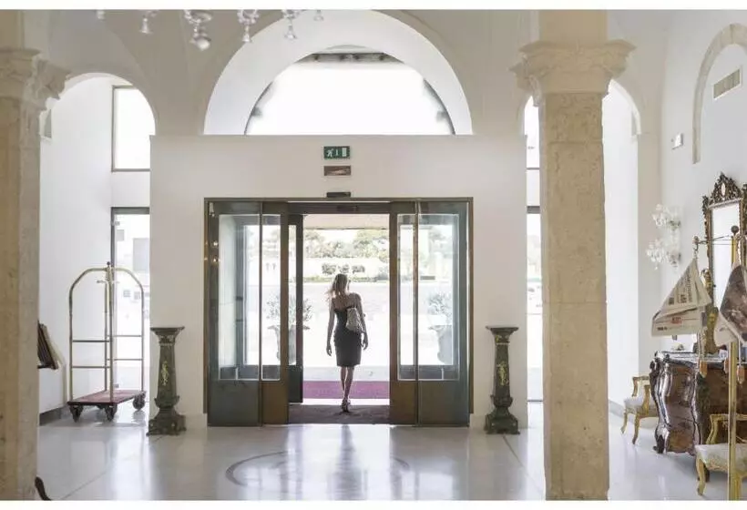 هتل Grande Albergo Internazionale