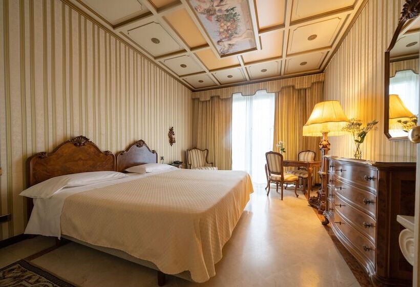 Hotel Il Castello Di San Gaudenzio