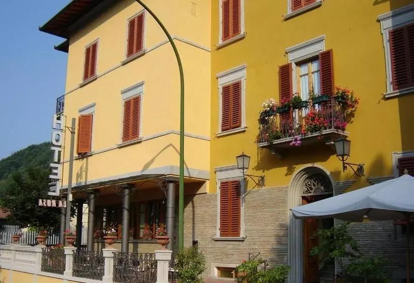 בית מלון כפרי La Rosa