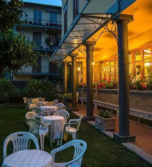 בית מלון כפרי La Rosa