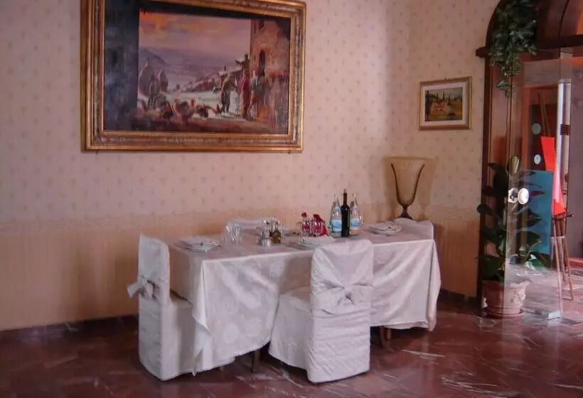 בית מלון כפרי La Rosa