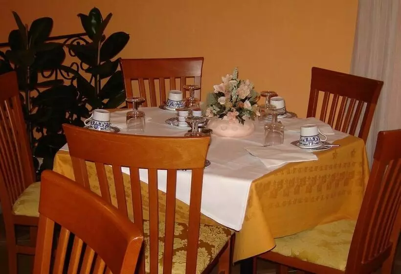 בית מלון כפרי La Rosa