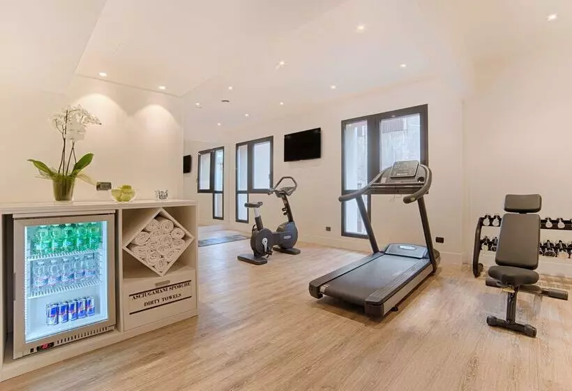 هتل NH Catania Centro