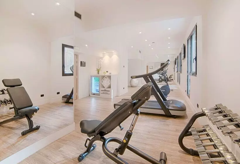 هتل NH Catania Centro