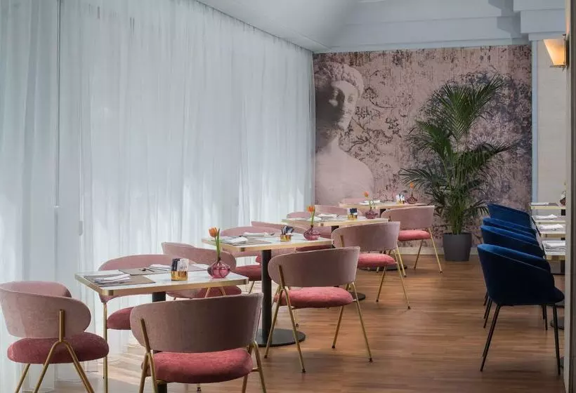 هتل NH Catania Centro