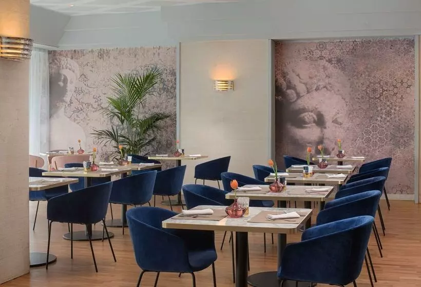 هتل NH Catania Centro