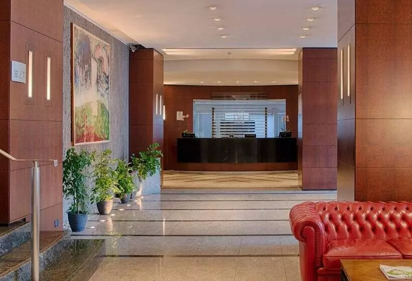 هتل NH Catania Centro