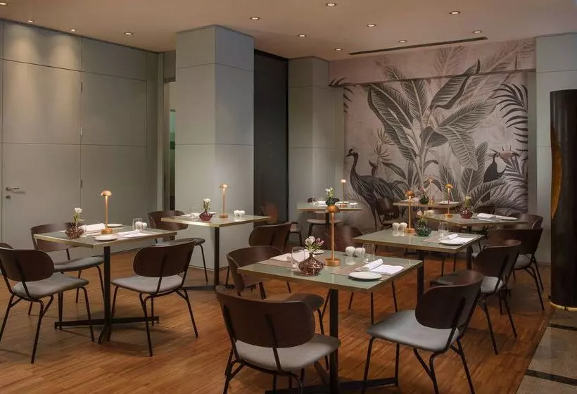 هتل NH Catania Centro