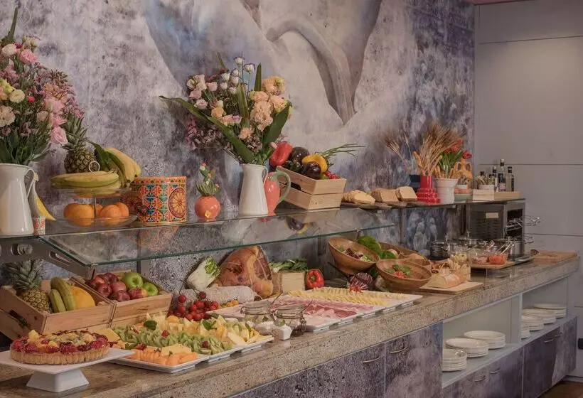 هتل NH Catania Centro