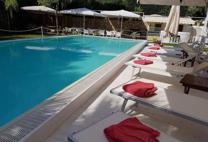 هتل Palatium Mari