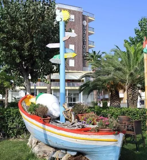 Отель President