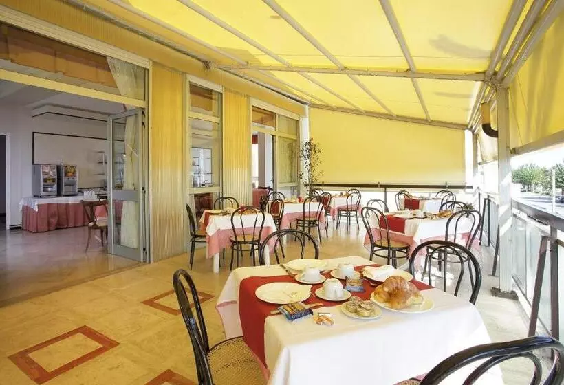 Отель President