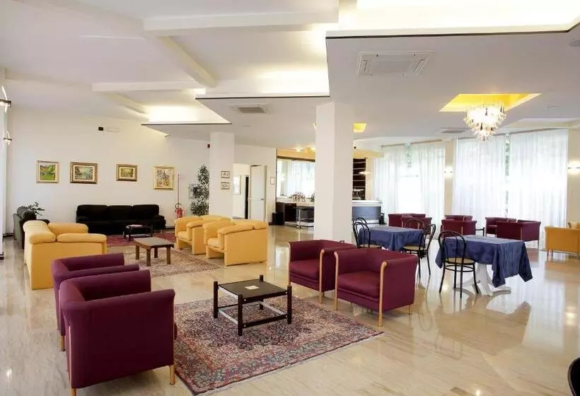 Отель President