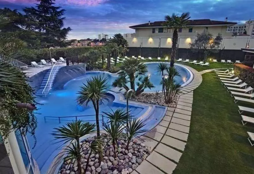 בית מלון כפרי Quisisana