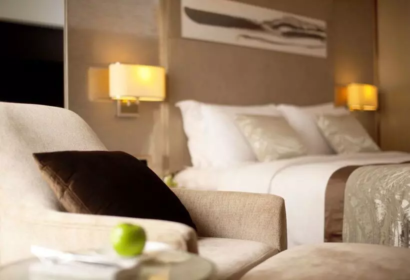 هتل The Royal Garden