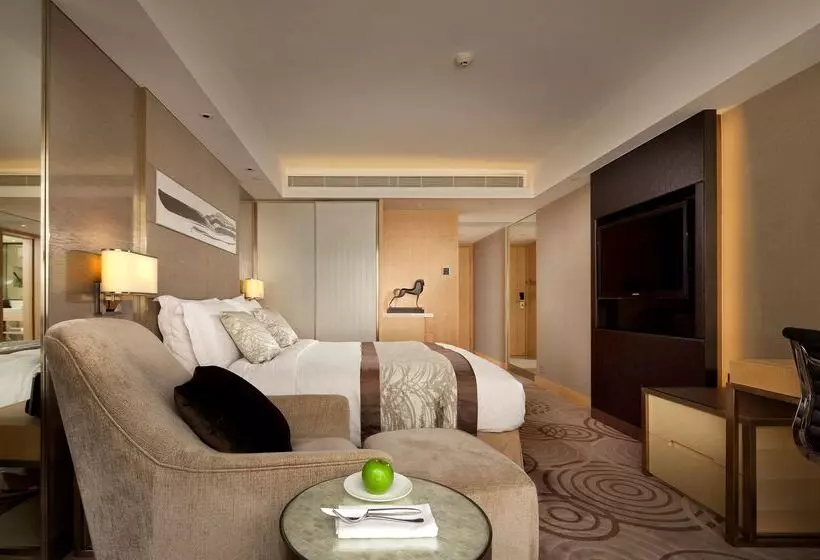 هتل The Royal Garden