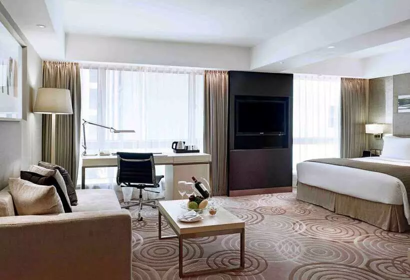 هتل The Royal Garden