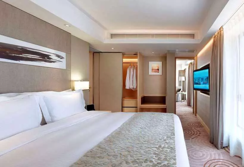 هتل The Royal Garden