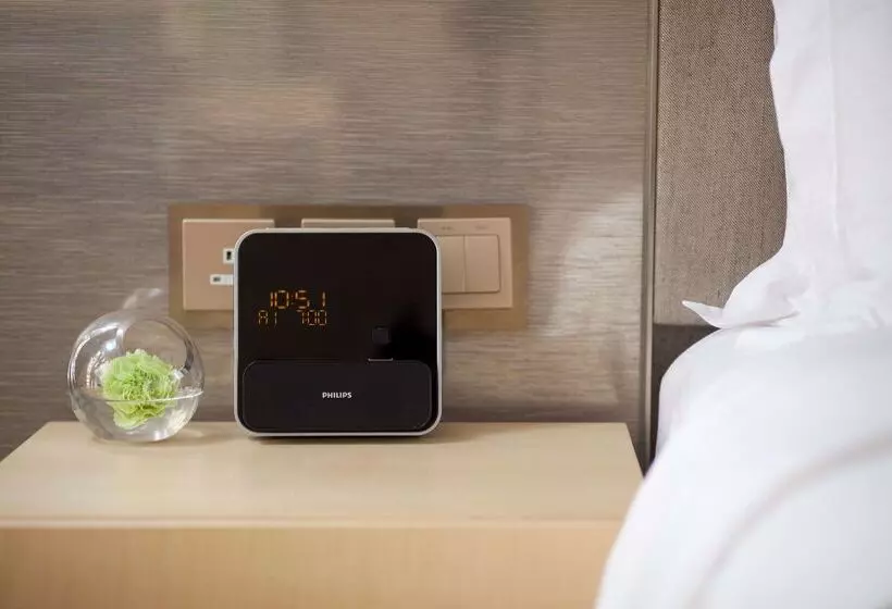 هتل The Royal Garden