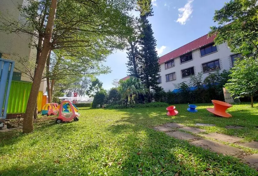 فندق Silvermine Beach Resort