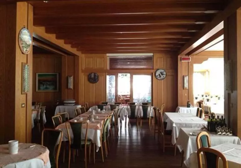 בית מלון כפרי Villa Argentina