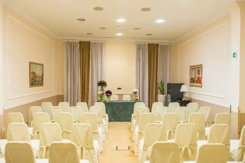 هتل Bernini Palace