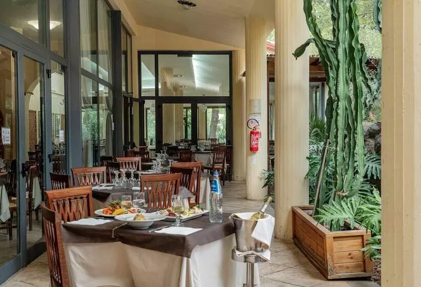 호텔 Club Esse Palmasera