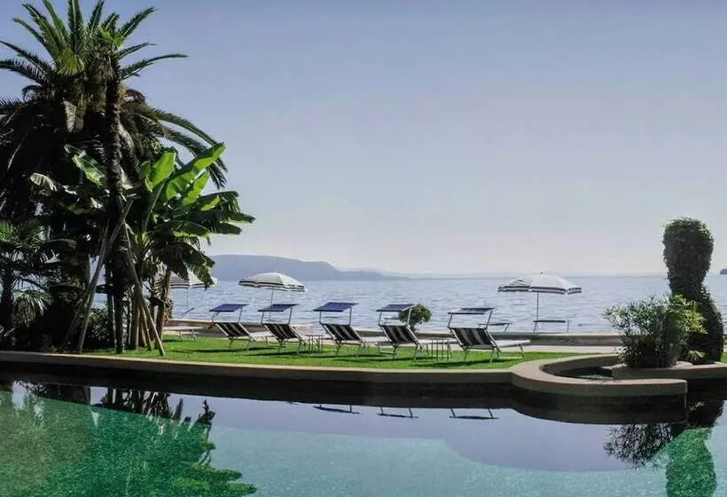 호텔 Monte Baldo E Villa Acquarone