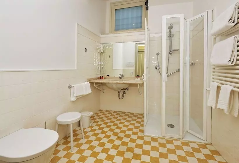 호텔 Monte Baldo E Villa Acquarone