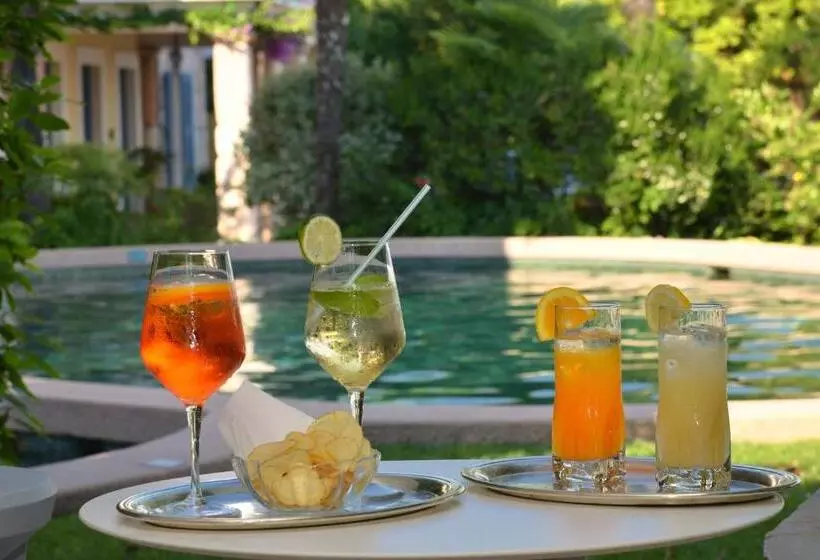 호텔 Monte Baldo E Villa Acquarone