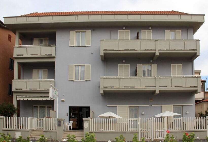 בית מלון כפרי Residence I Due Pini