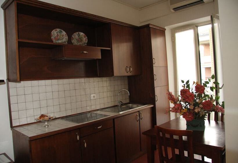 בית מלון כפרי Residence I Due Pini