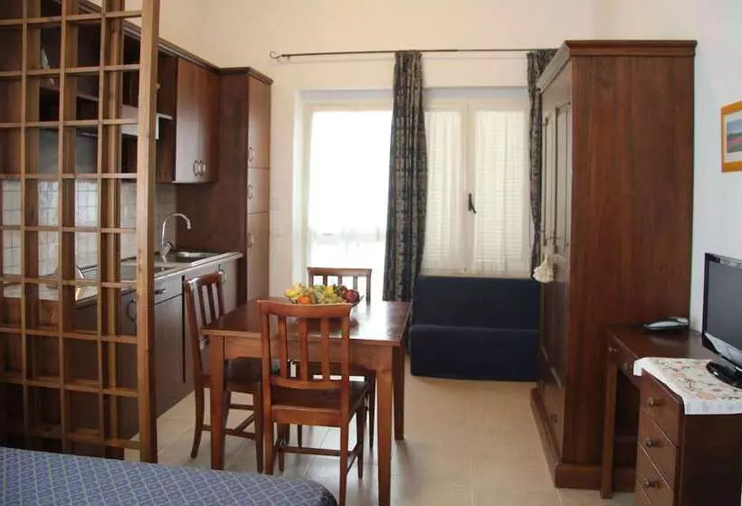 Отель Residence I Due Pini